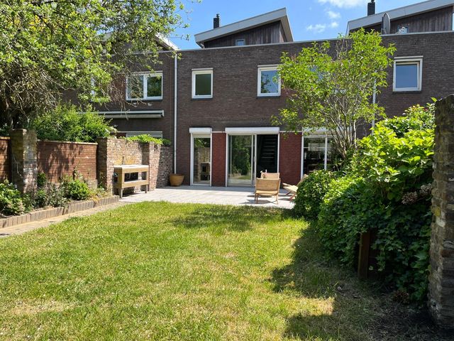 Ambyerstraat Zuid 143, Maastricht