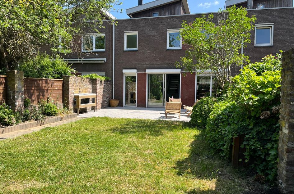 Ambyerstraat Zuid 143