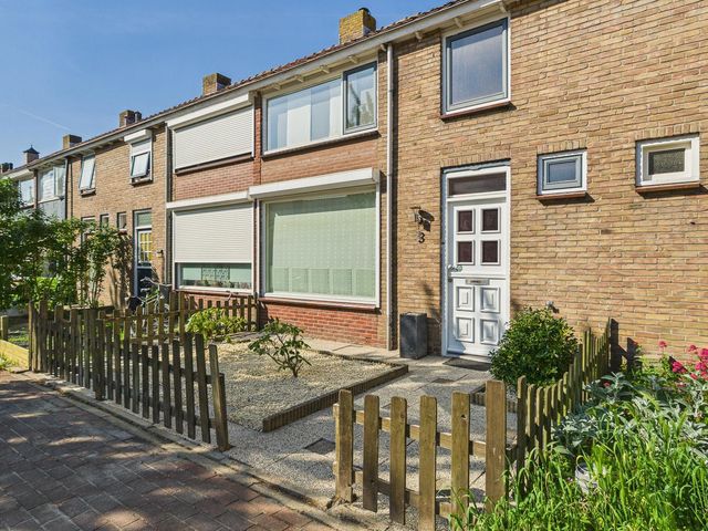 Prunusstraat 3, Terneuzen