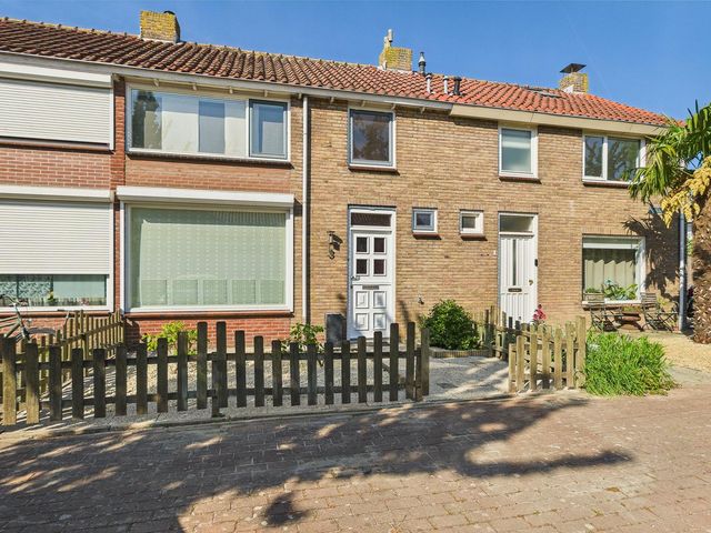 Prunusstraat 3, Terneuzen