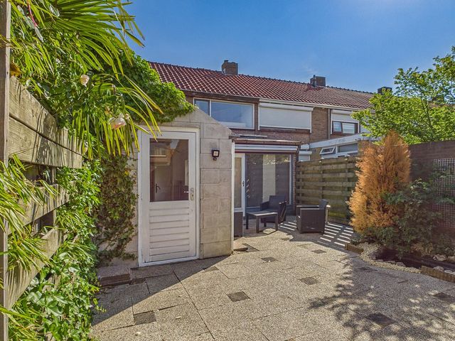 Prunusstraat 3, Terneuzen