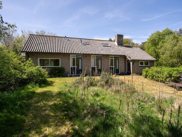 Mienterglop 37, De Koog