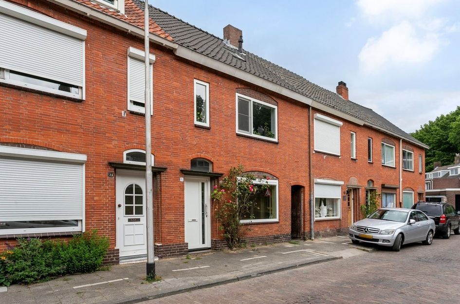 Hellebaardstraat 15