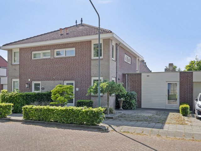 Walkvat 46, Alphen