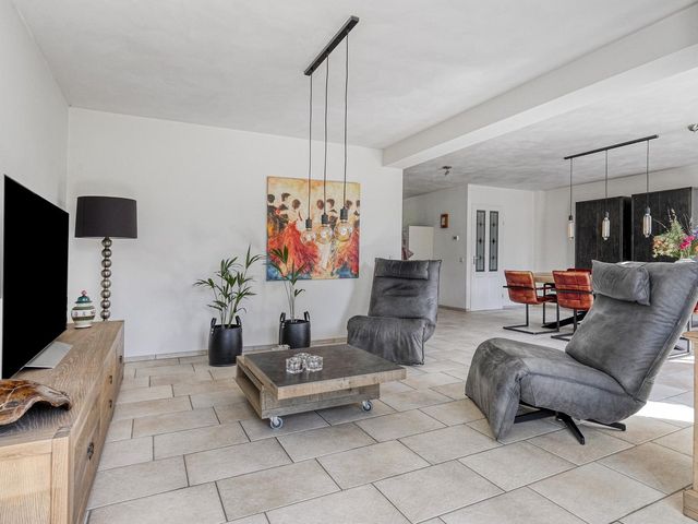 Walkvat 46, Alphen