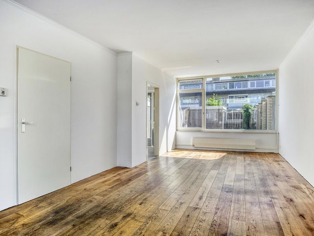 van der Plaatstraat 12, Grave