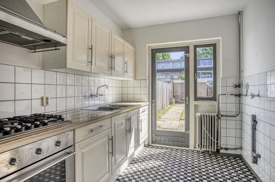 van der Plaatstraat 12