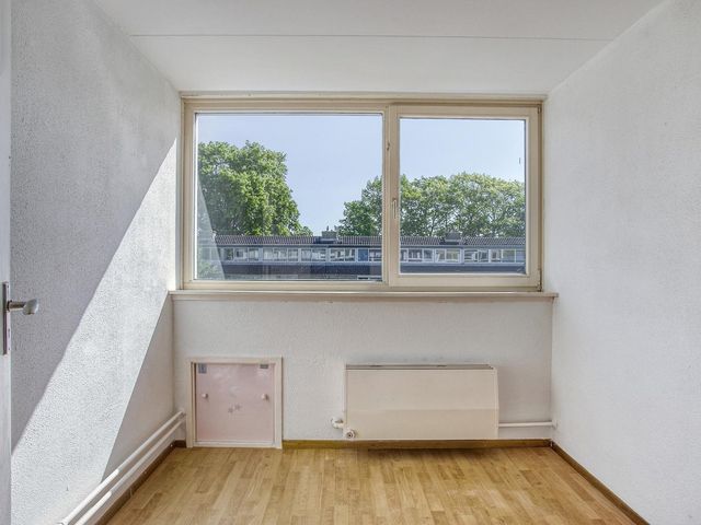 van der Plaatstraat 12, Grave