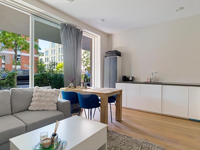 Rosy Wertheimstraat 11, Amsterdam
