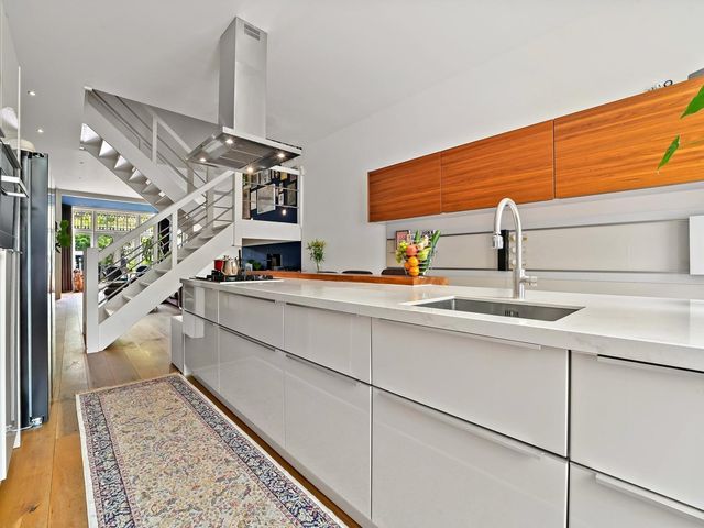 's-Gravendijkwal 38B, Rotterdam