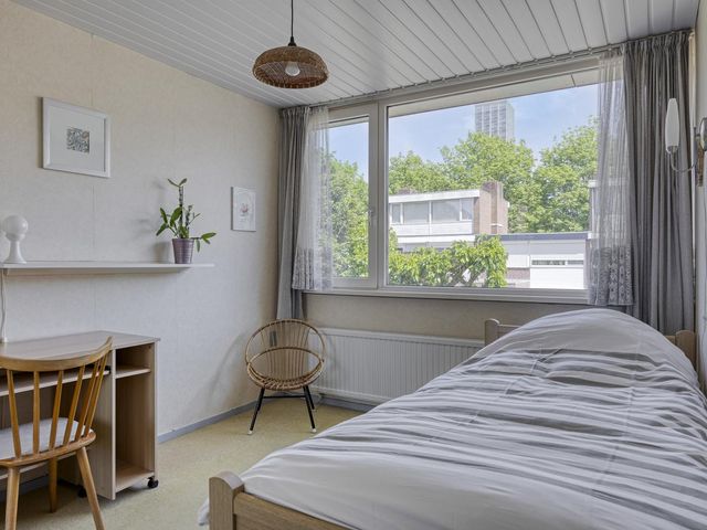 Mahoniestraat 16, Tilburg