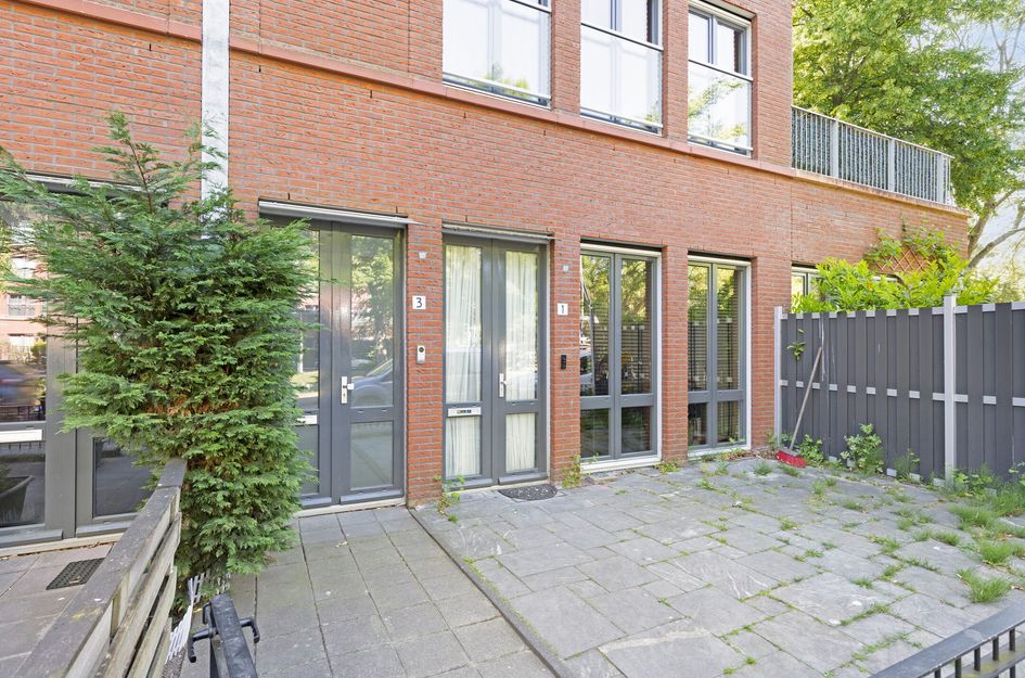 Hoogeveenlaan 3