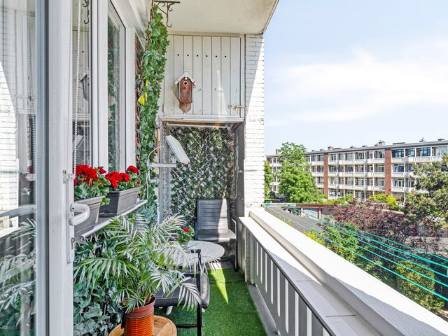 Monnickendamplein 108, Den Haag