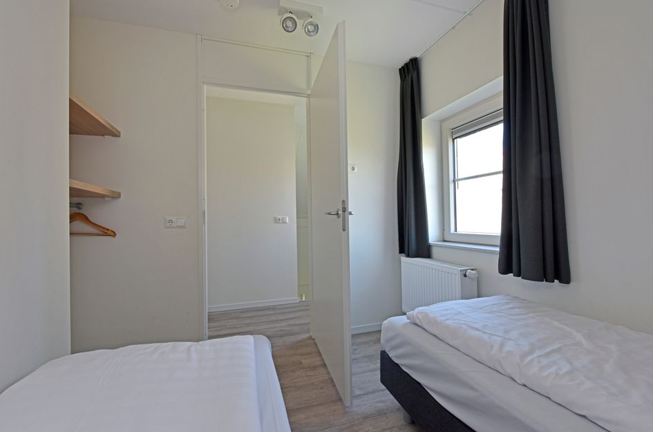 Zeedijk 24 438