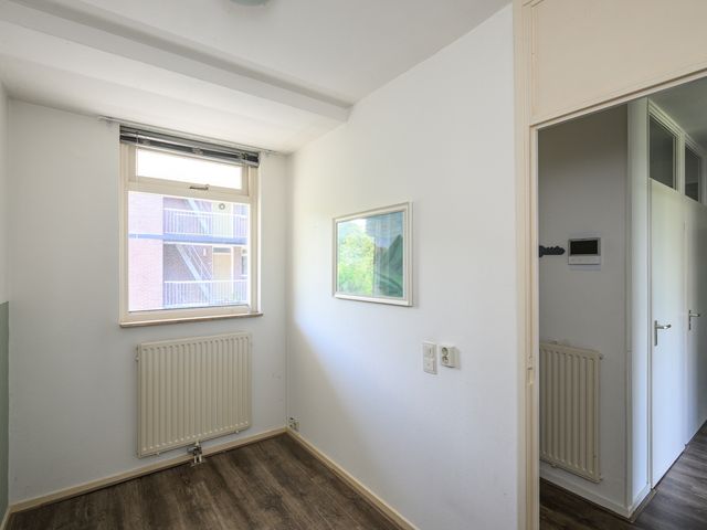 Dijkmeent 86, Almere