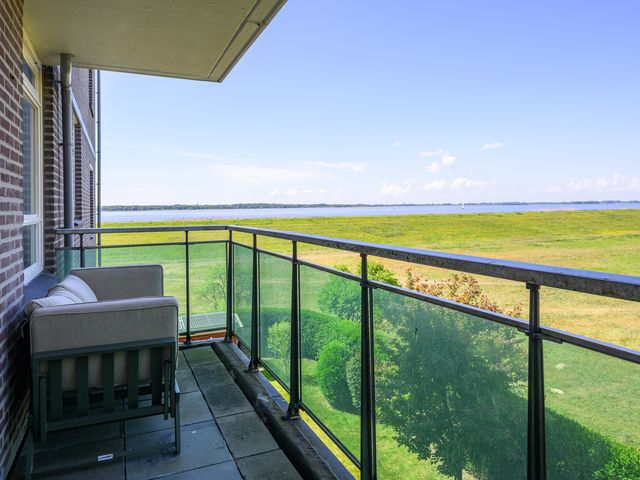 Dijkmeent 86, Almere