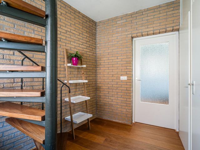 Uitlaat 3, Grootebroek
