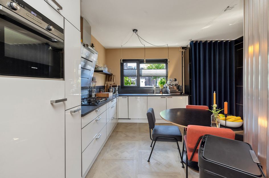 Thomsonstraat 51
