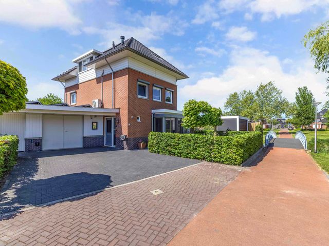 Schouwen 13, Emmeloord