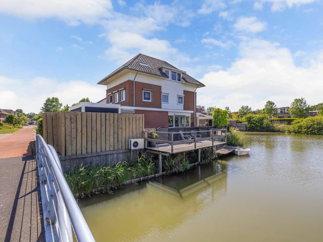 Schouwen 13, Emmeloord