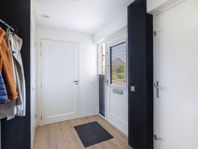 Schouwen 13, Emmeloord