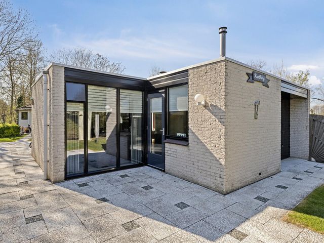 Klepperstee-Esdoorn 3, Ouddorp