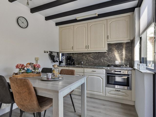 Klepperstee-Esdoorn 3, Ouddorp
