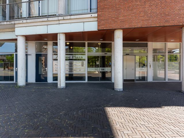 Middeldijkerplein 270, Barendrecht