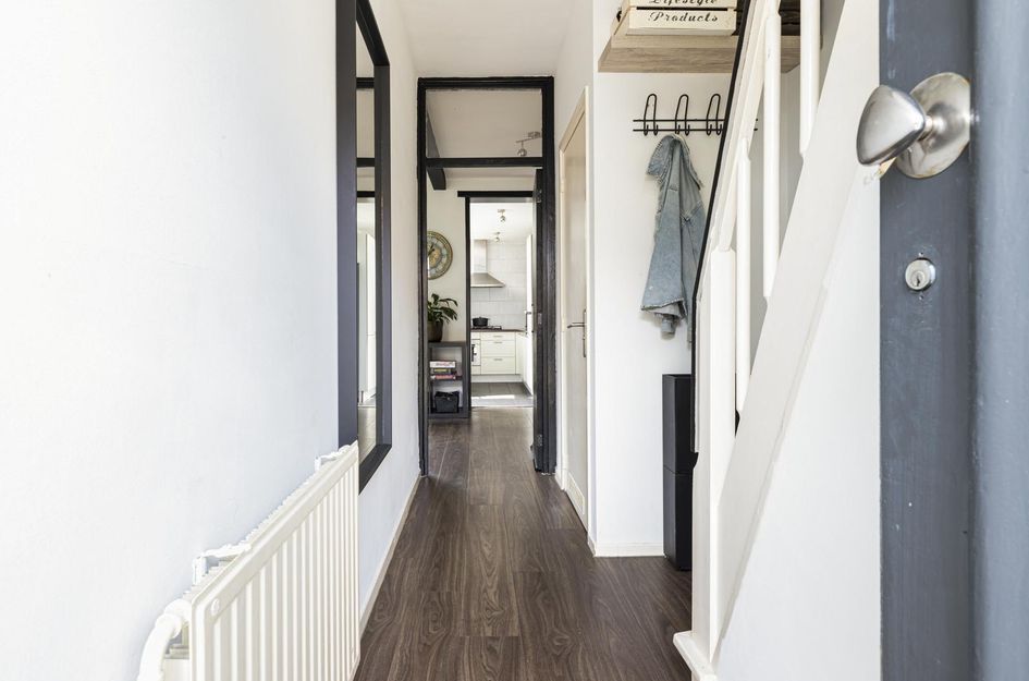 Domela Nieuwenhuisstraat 17