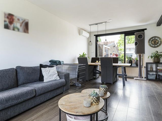 Domela Nieuwenhuisstraat 17, Gouda
