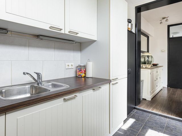 Domela Nieuwenhuisstraat 17, Gouda