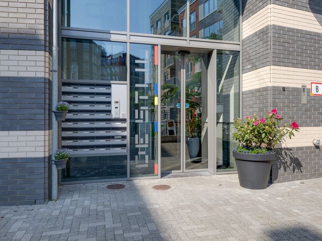 Bart Van Der Leckhof 100, Diemen