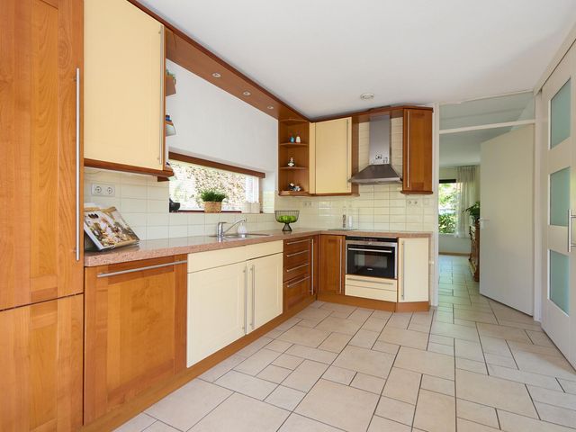 Laan van Loevestein 21, Nieuw-Vennep