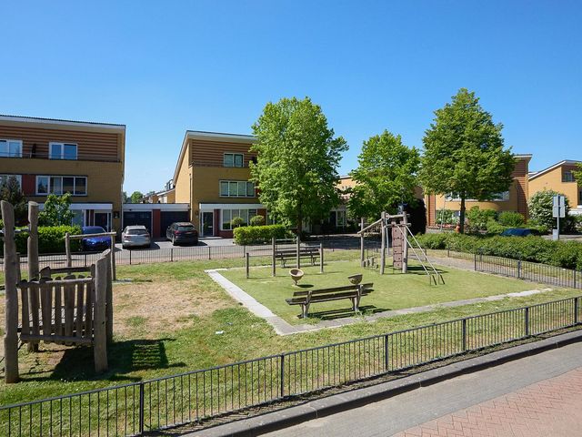 Laan van Loevestein 21, Nieuw-Vennep