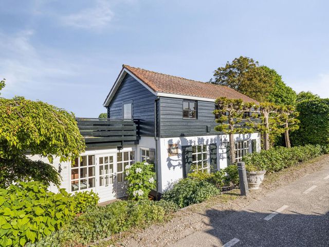 Oud Bonaventurasedijk 100, Strijen