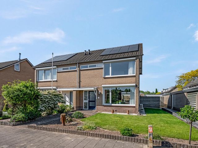 Sint Maartenstraat 31, Doornenburg