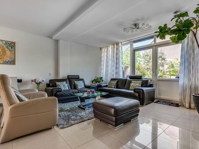 Hoogezandstraat 12, Arnhem
