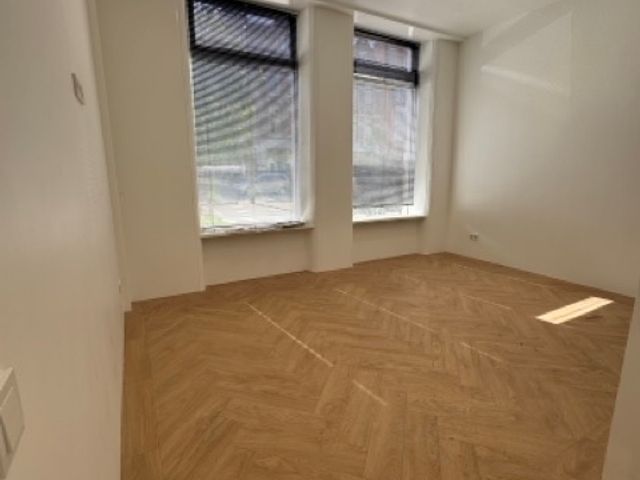 Laan van Meerdervoort 125A, Den Haag