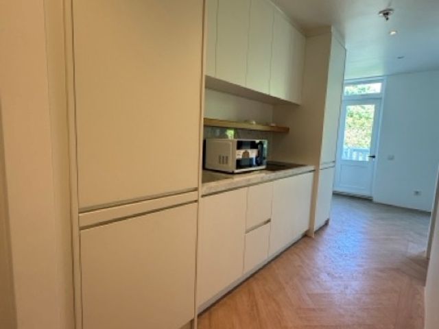 Laan van Meerdervoort 125D, Den Haag
