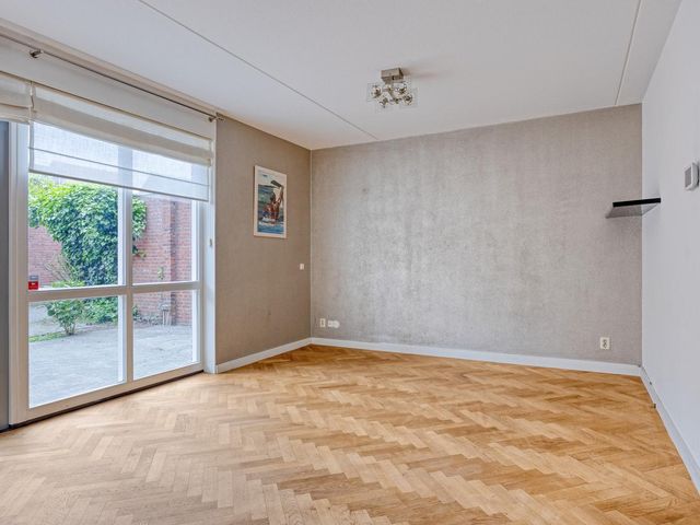 Zomereik 4, Eindhoven