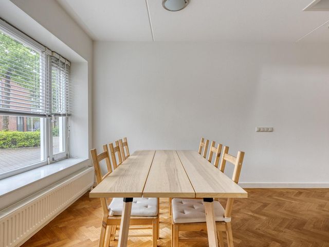 Zomereik 4, Eindhoven