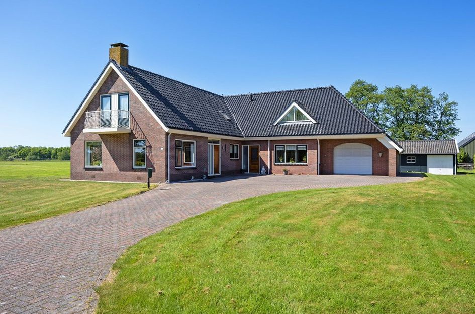 De Holm 16I