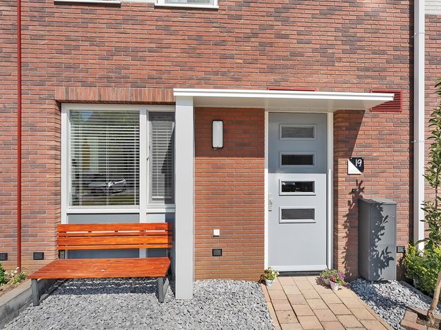 Tijm 19, Hardenberg