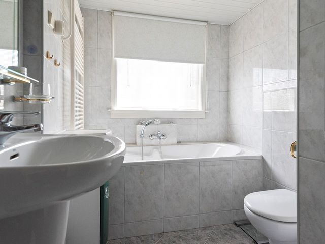 Julianaplein 7, Noordwijkerhout