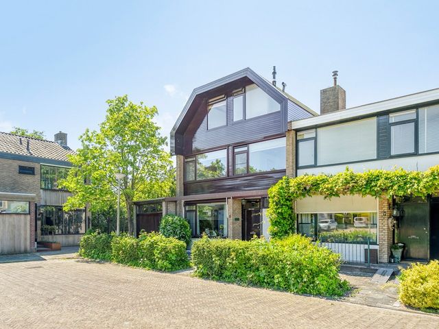 Wittensteyn 8, Hendrik-Ido-Ambacht