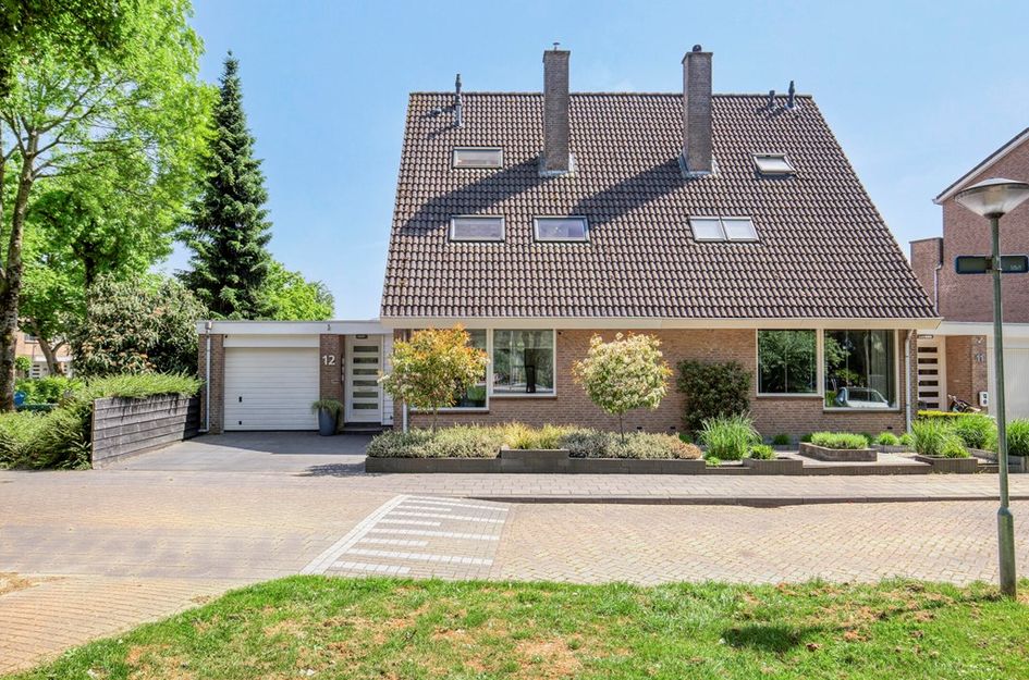 Zwaanwijk 12