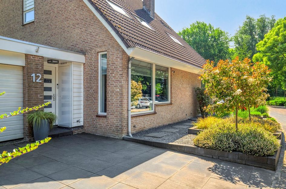 Zwaanwijk 12