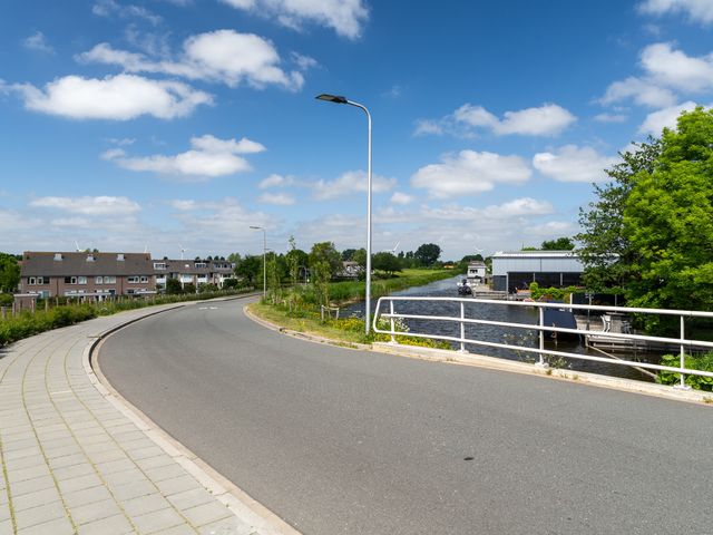 Robiniahof 10, Leimuiden