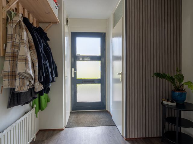 Robiniahof 10, Leimuiden
