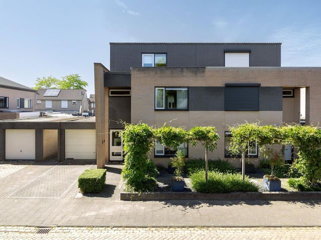 Cruijsberg 31, Heesch